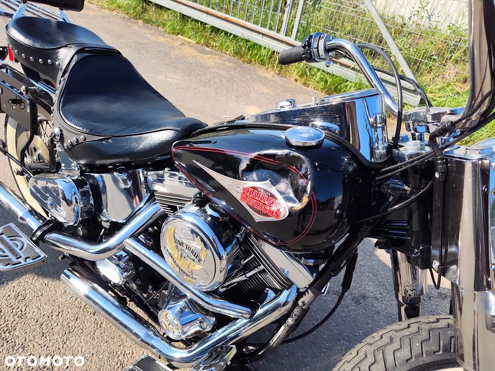Harley-Davidson Softail Heritage Classic - 21