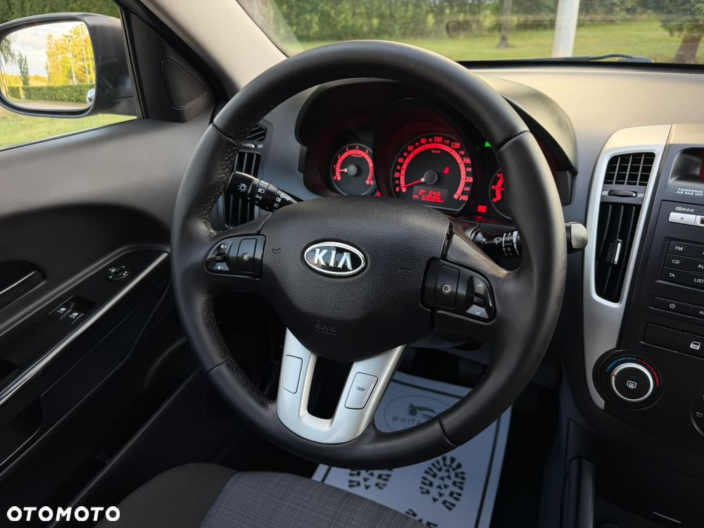 Kia Ceed 1.4 CVVT Dream-Team Edition - 7