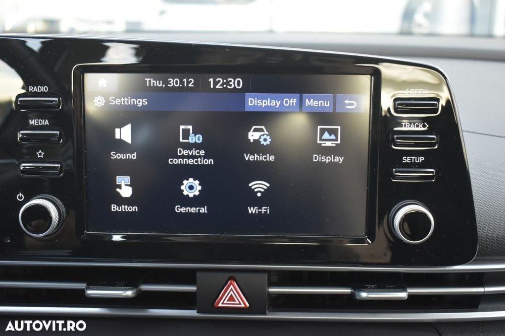 Hyundai Elantra 1.6 l 123 CP CVT Exclusive - 37