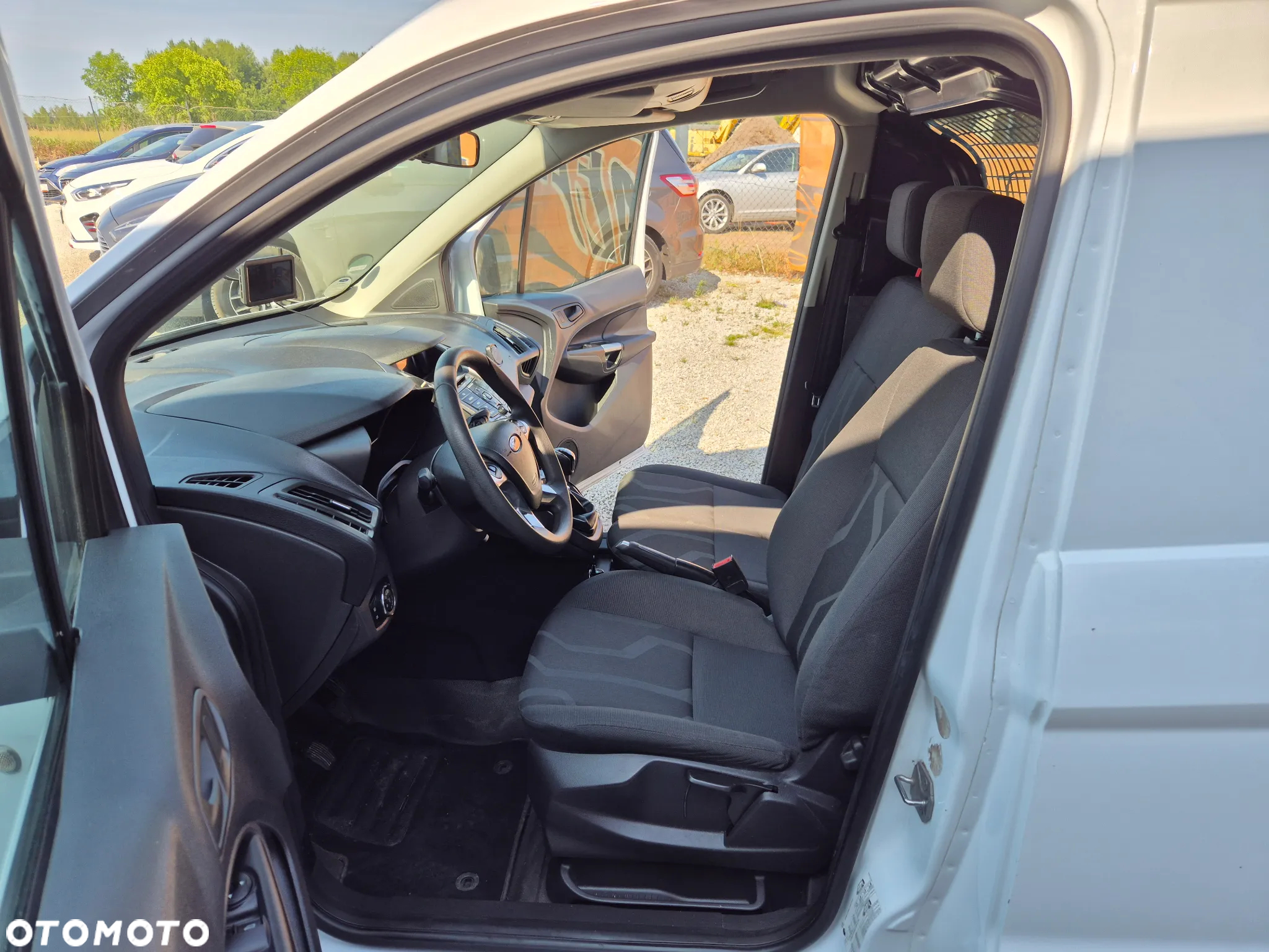 Ford Transit Connect - 15