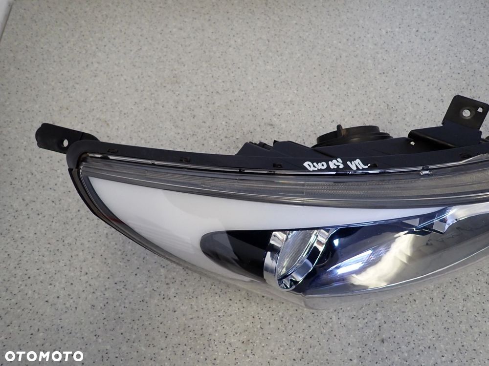 KIA RIO III 11-14 REFLEKTOR LAMPA PRZEDNIA PRAWA - 11