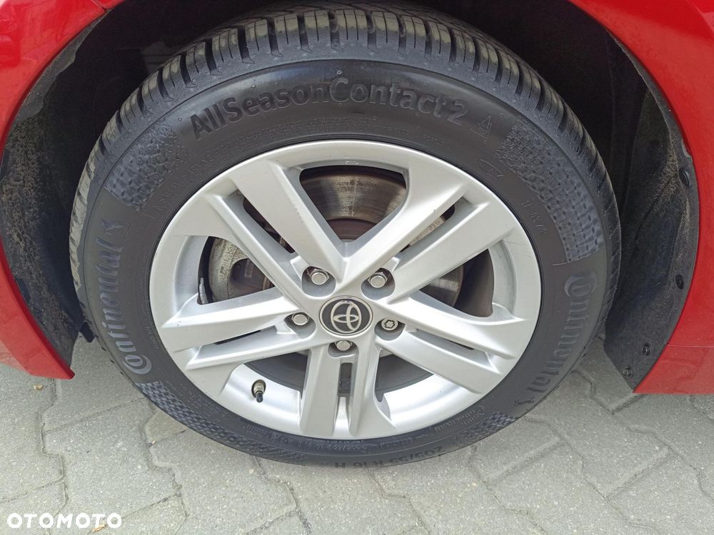 Toyota Corolla 2.0 Hybrid Comfort - 22