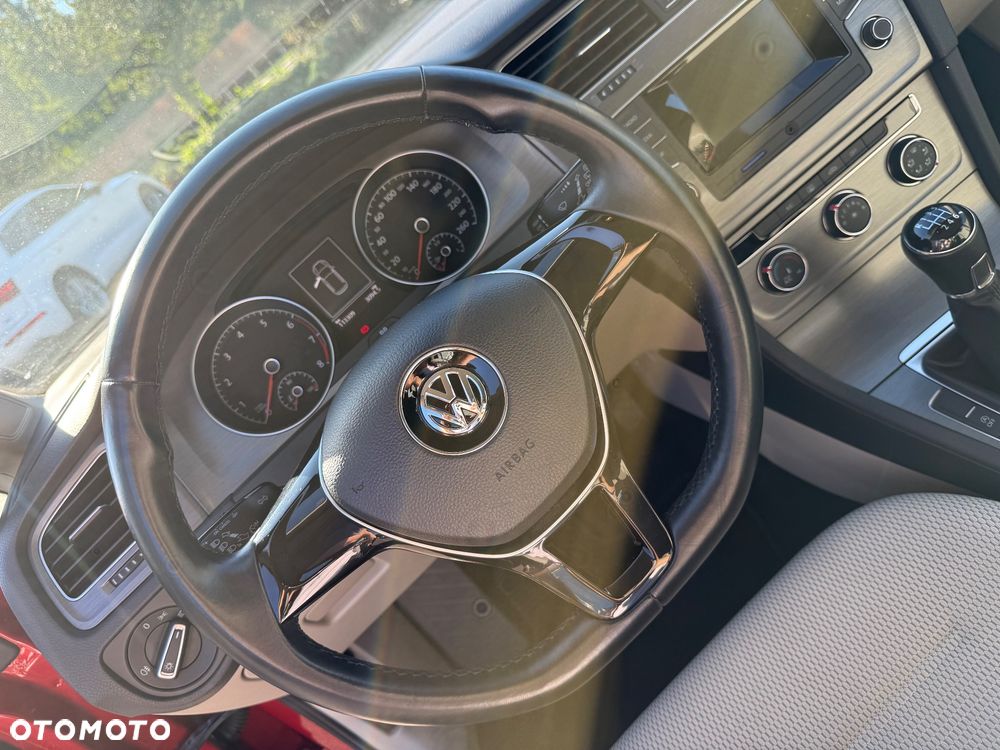 Volkswagen Golf - 14
