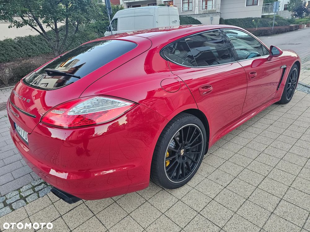 Porsche Panamera GTS - 10