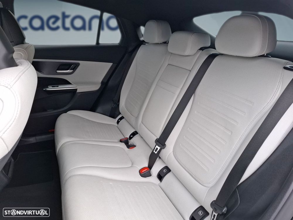 Mercedes-Benz GLC 300 de Coupe 4Matic - 14