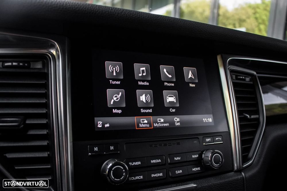 Porsche Macan S - 41