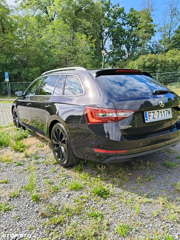 Skoda Superb 2.0 TDI 4x4 Style - 10