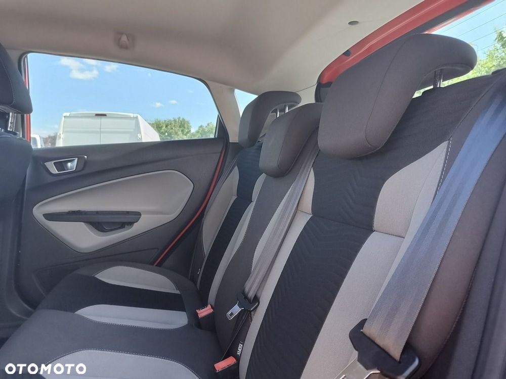 Ford Fiesta 1.0 EcoBoost STart-Stop Trend - 25
