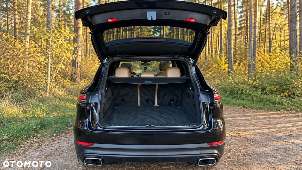 Porsche Cayenne - 13