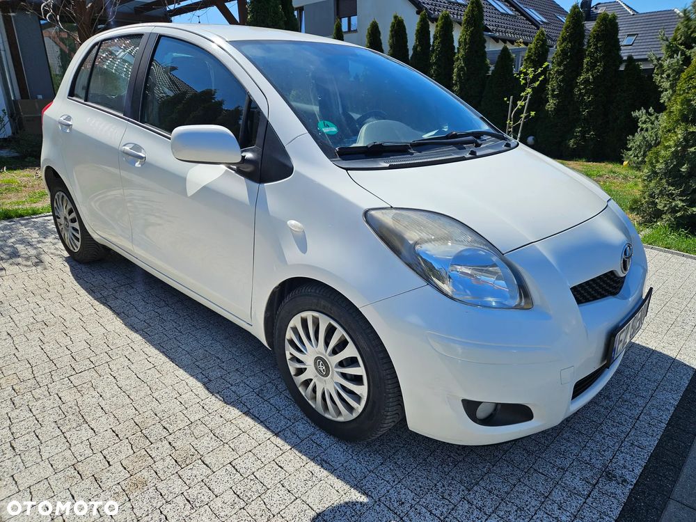 Toyota Yaris 1.4 D-4D Executive - 3