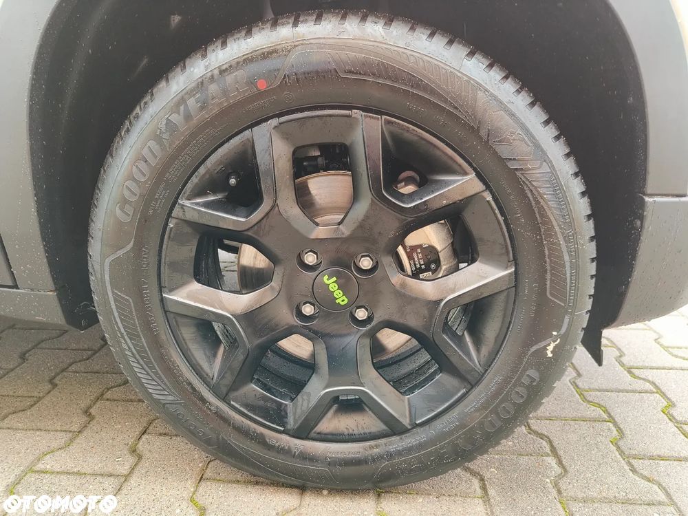 Jeep Avenger 1.2 T3 mHEV Upland 4xe eDCT6 - 22