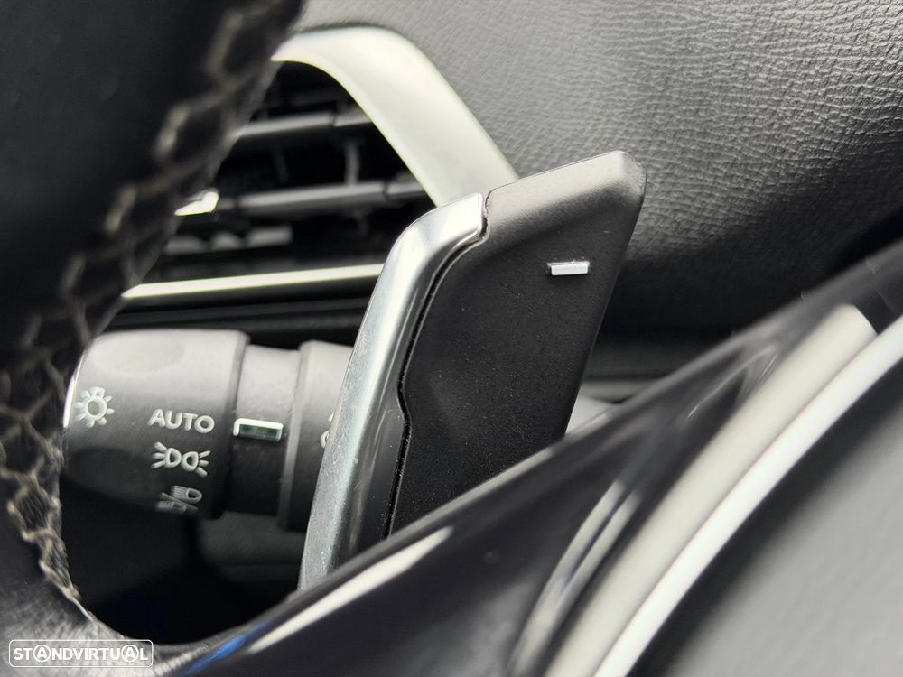 Peugeot 3008 1.6 Hybrid Allure Pack e-EAT8 - 7