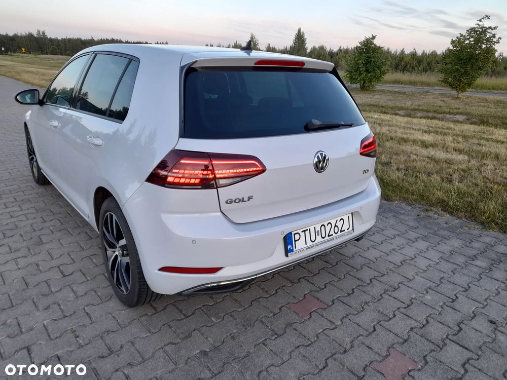 Volkswagen Golf - 9
