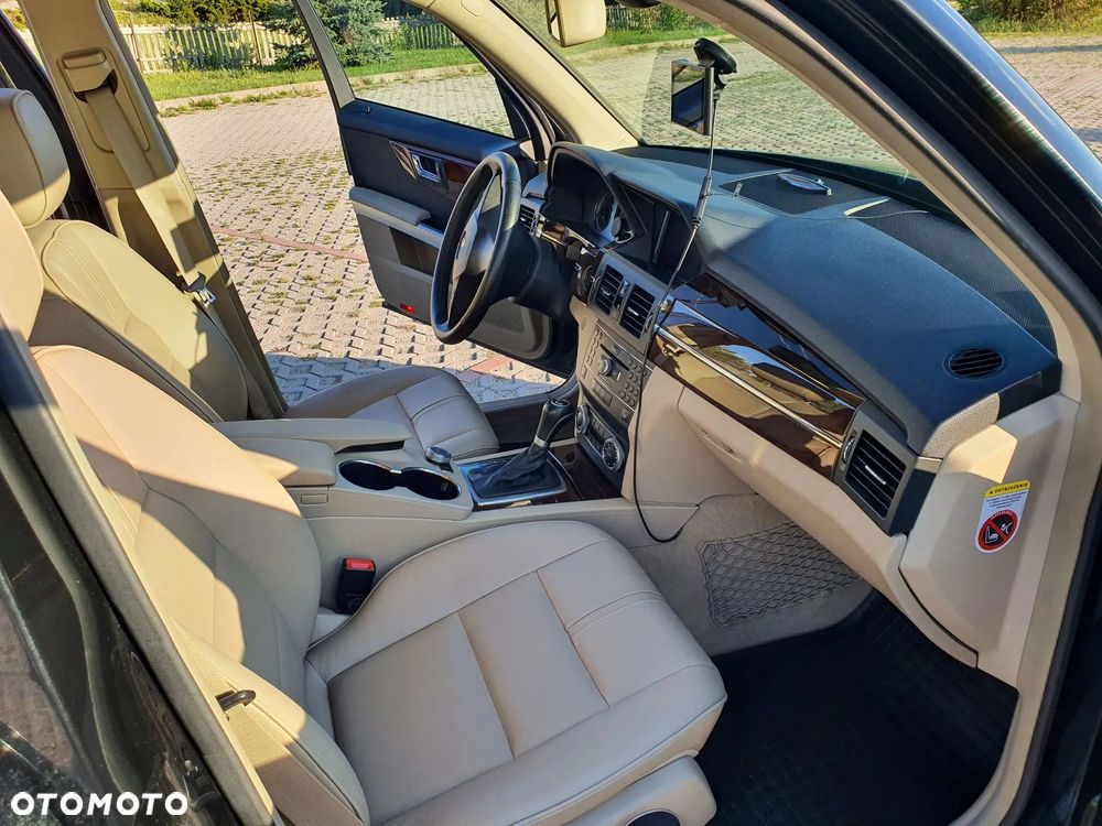 Mercedes-Benz GLK - 11