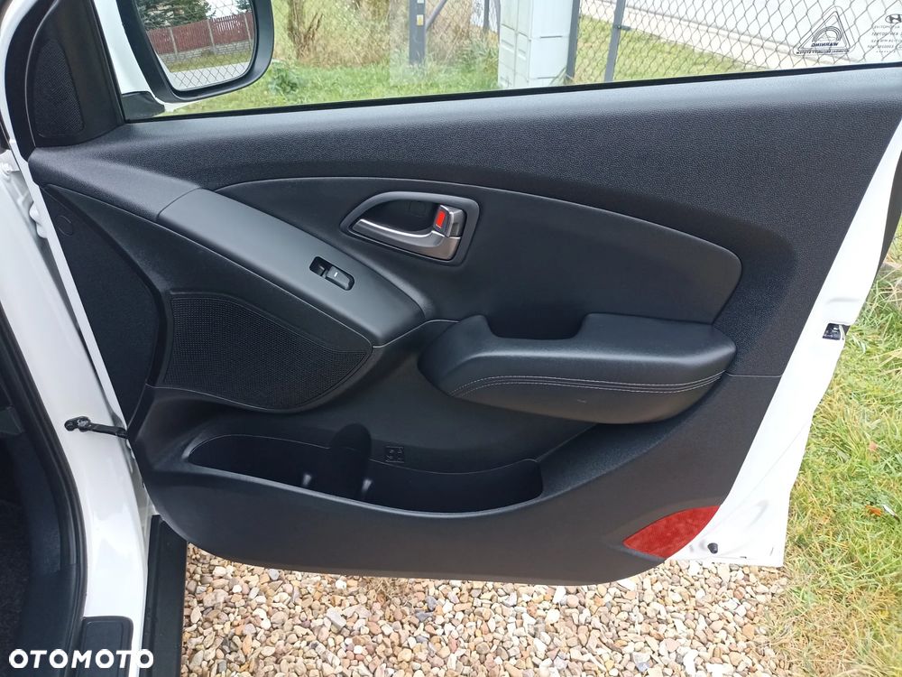 Hyundai ix35 blue 1.6 2WD Finale Silver - 22