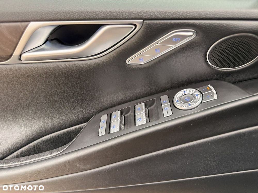Genesis G80 - 14