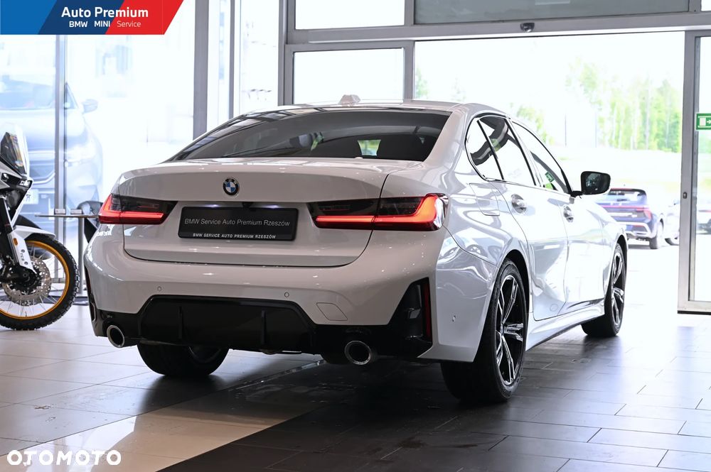 BMW Seria 3 320d xDrive mHEV - 21