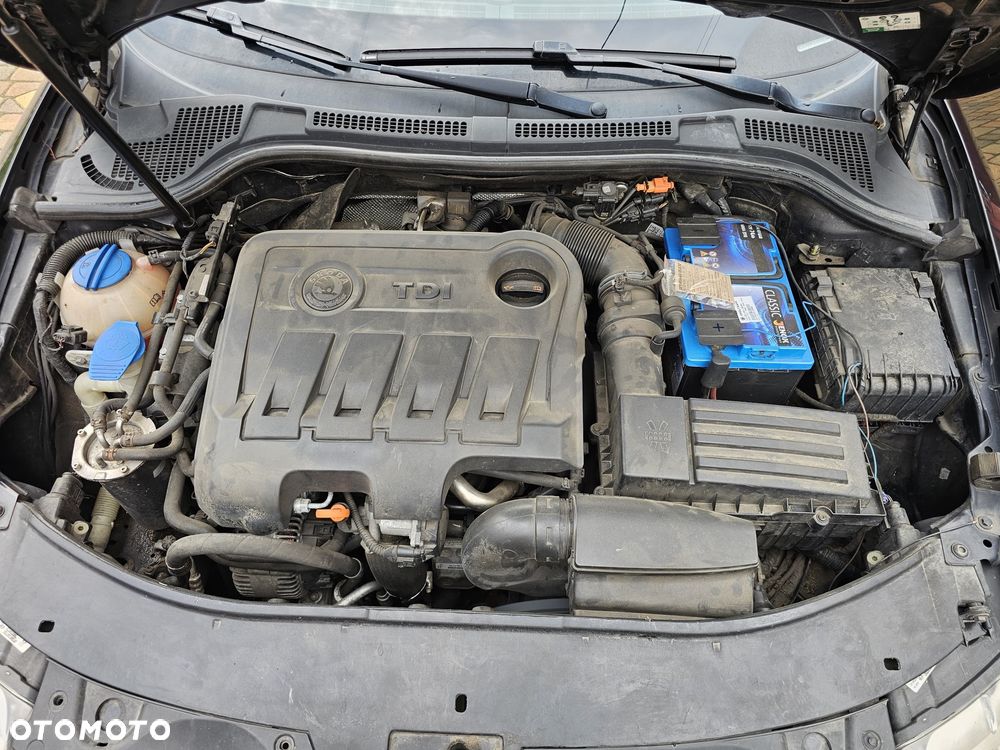 Skoda Superb 2.0 TDI Comfort DSG - 14