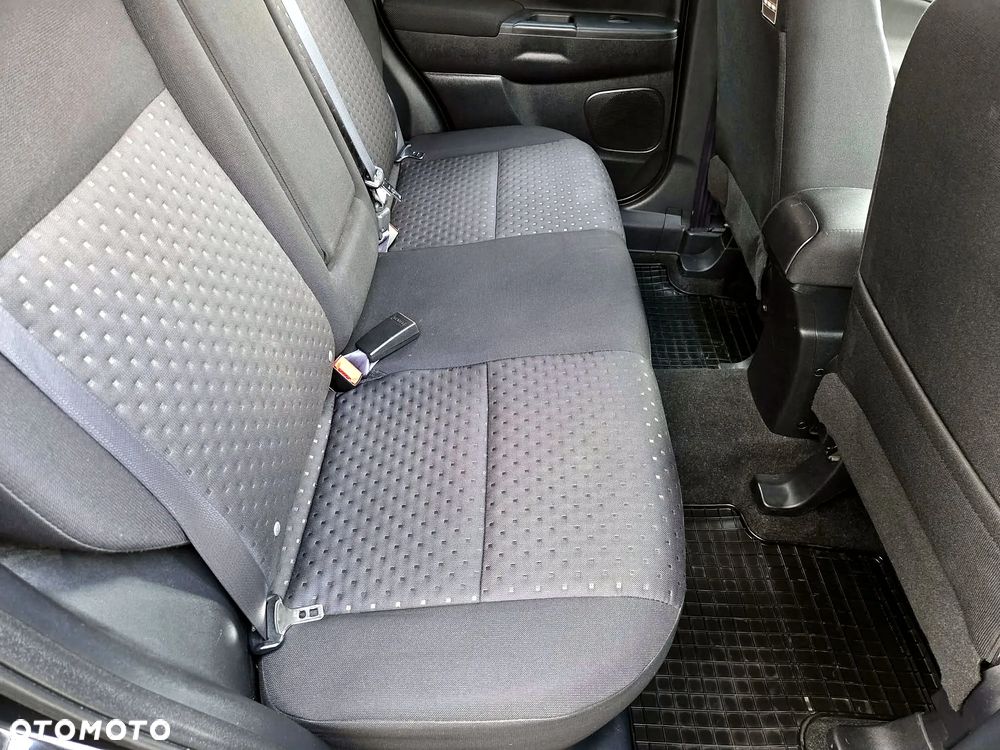 Mitsubishi ASX 1.8 DI-D 2WD Instyle - 23