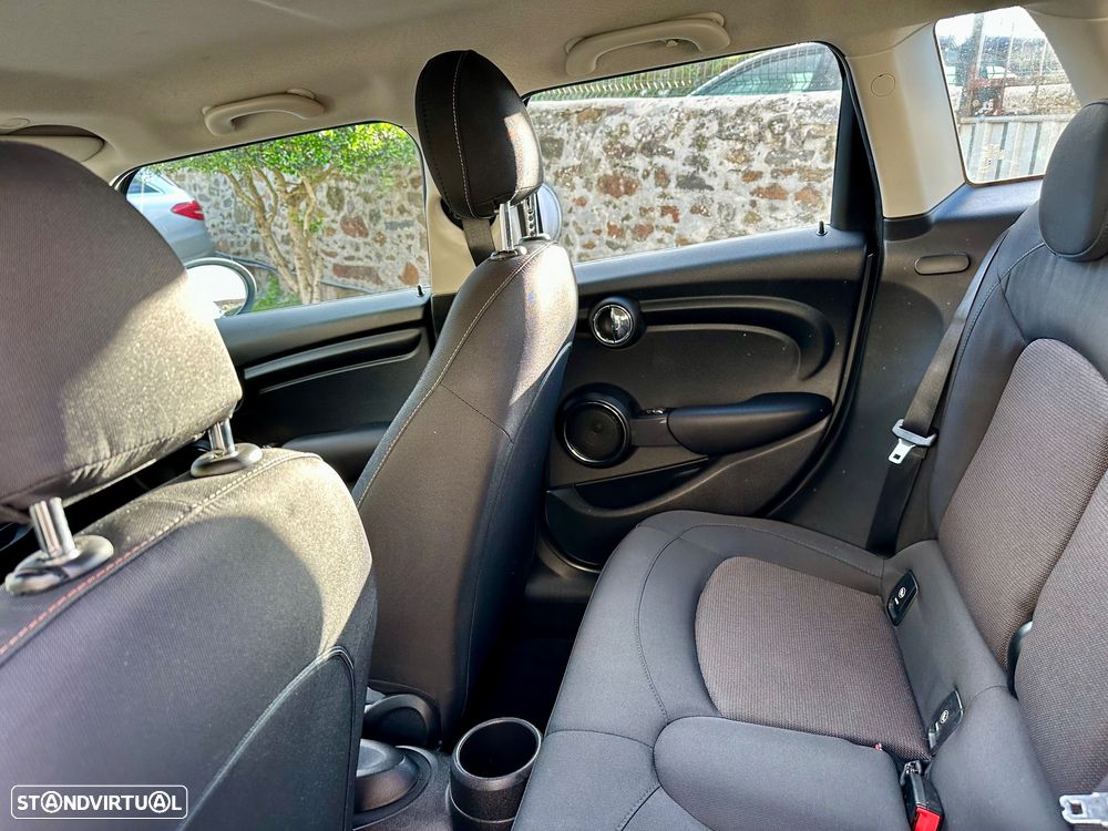 MINI 5 Portas One D - 31