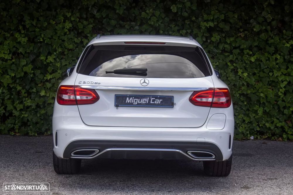 Mercedes-Benz C 300 de AMG Line - 10