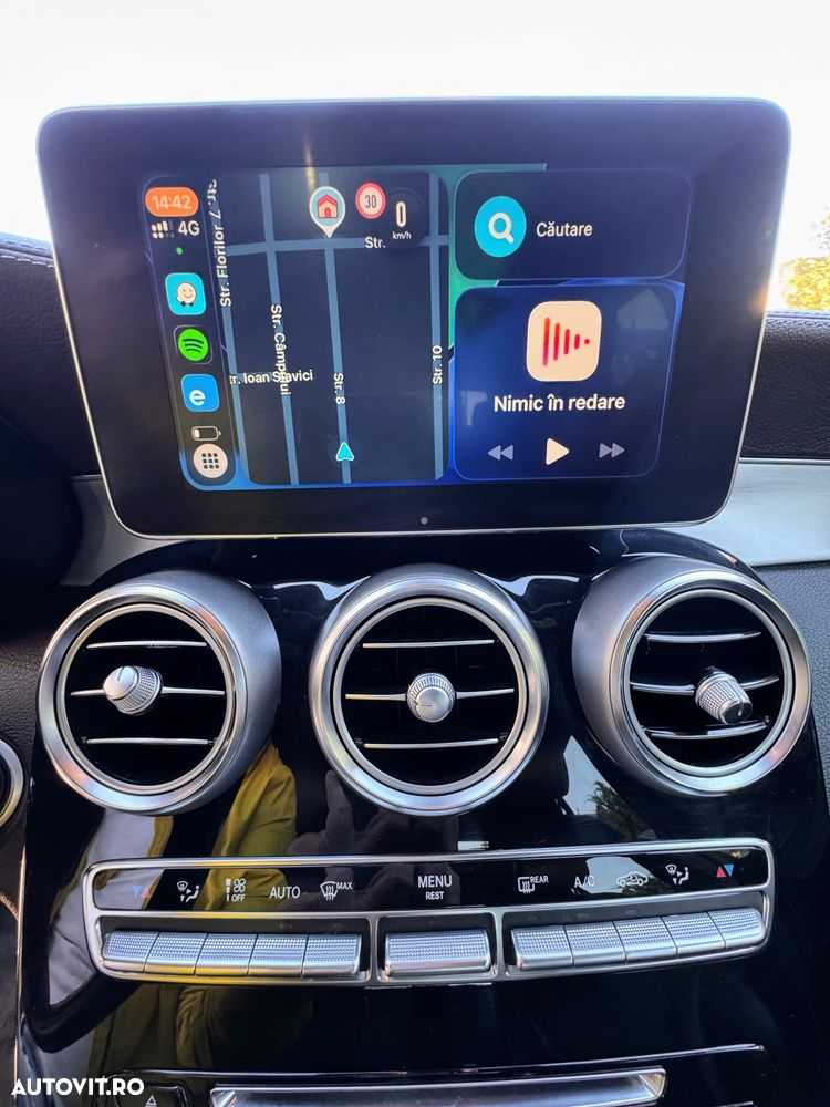 Mercedes-Benz GLC - 12