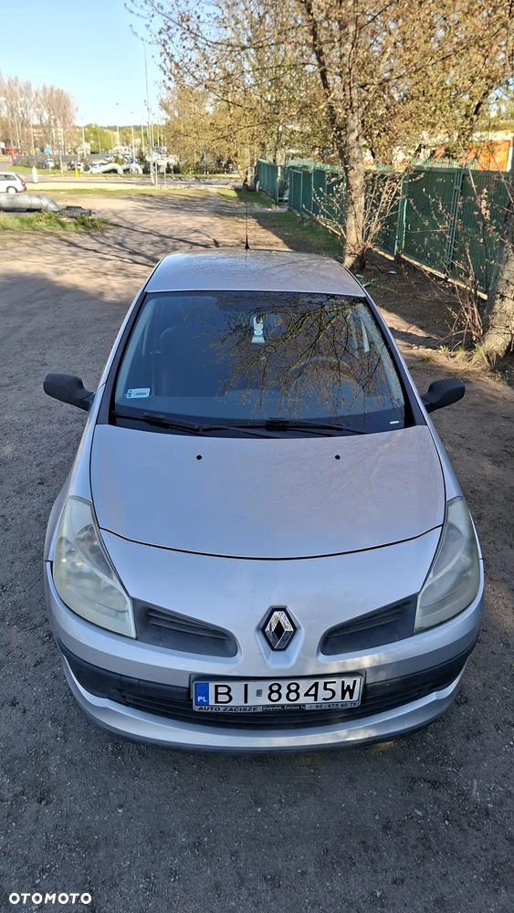 Renault Clio - 28