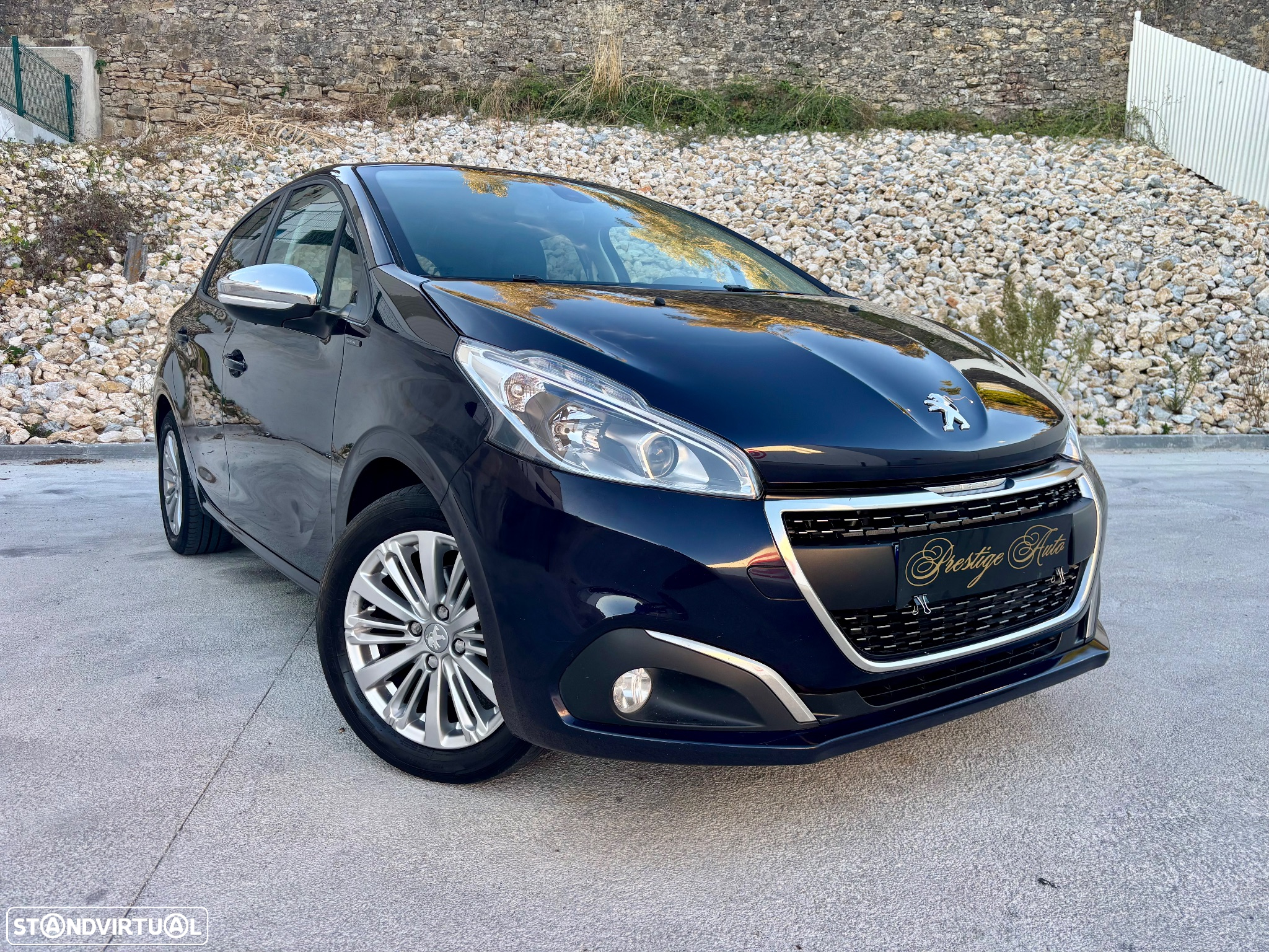 Peugeot 208 1.2 PureTech Signature - 10
