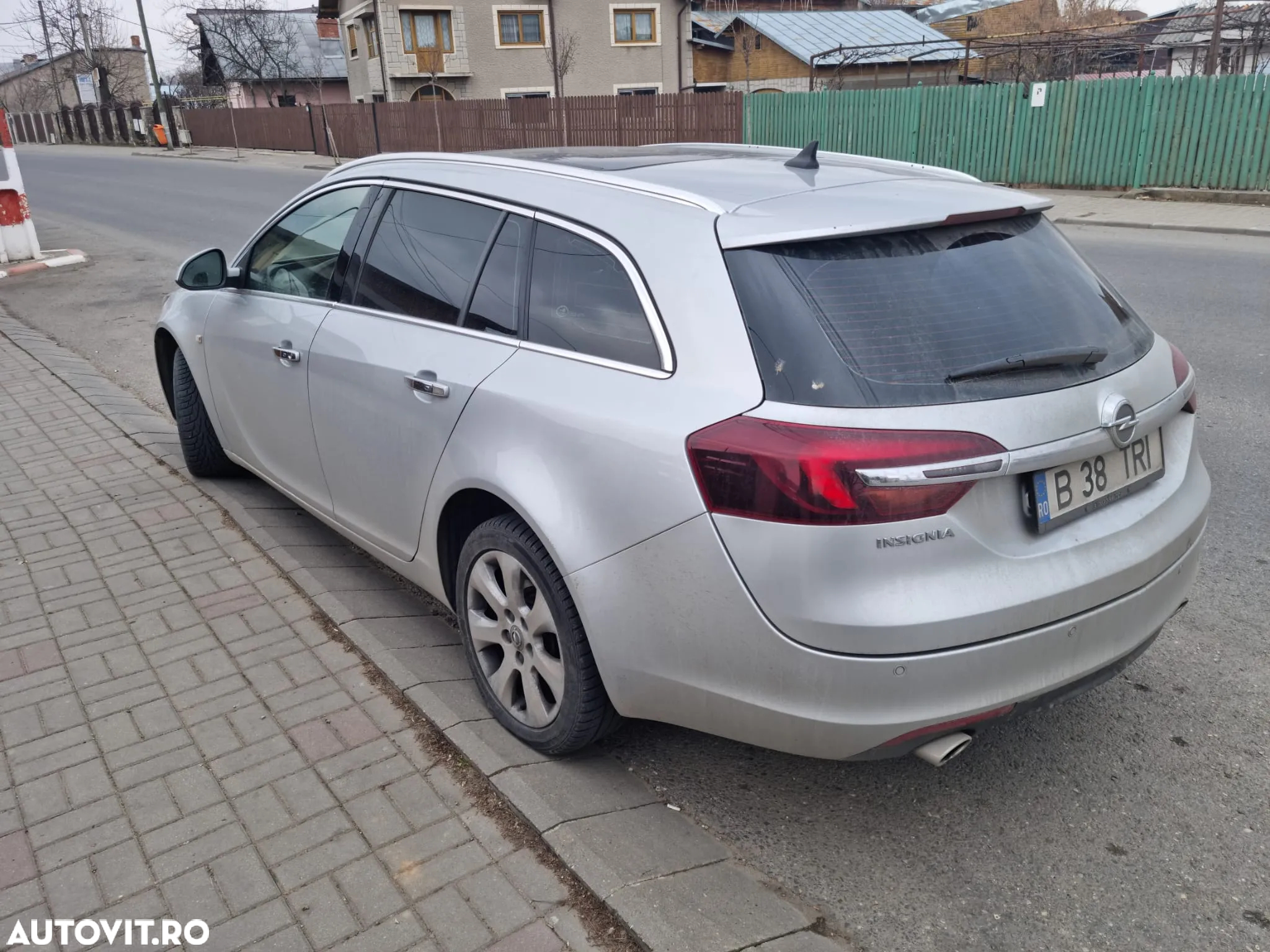 Opel Insignia 2.0 CDTI Sports Tourer 4x4 Automatik - 16