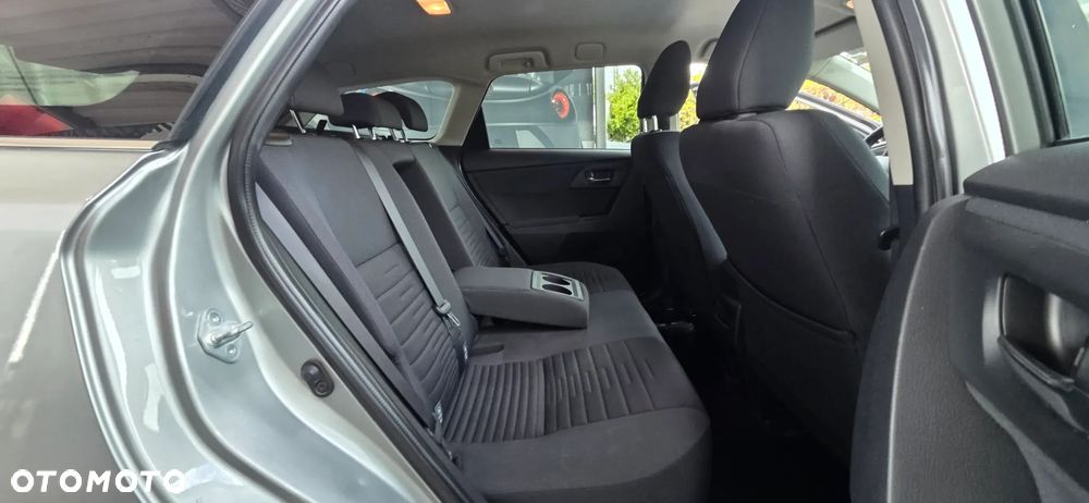 Toyota Auris 1.6 D-4D Design Edition - 36