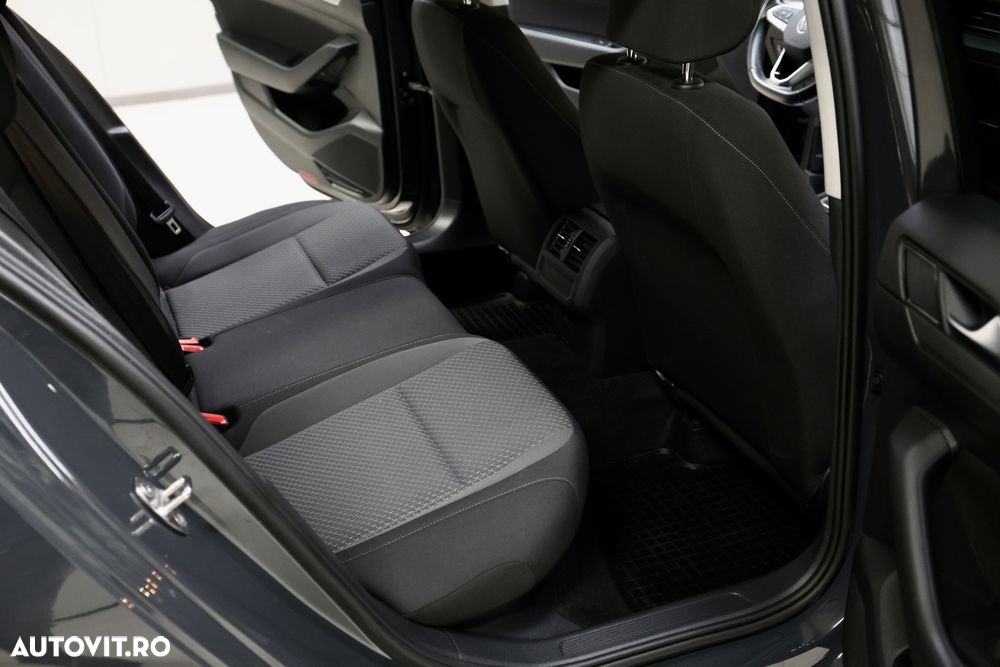 Volkswagen Passat 1.5 TSI ACT DSG Comfortline - 14