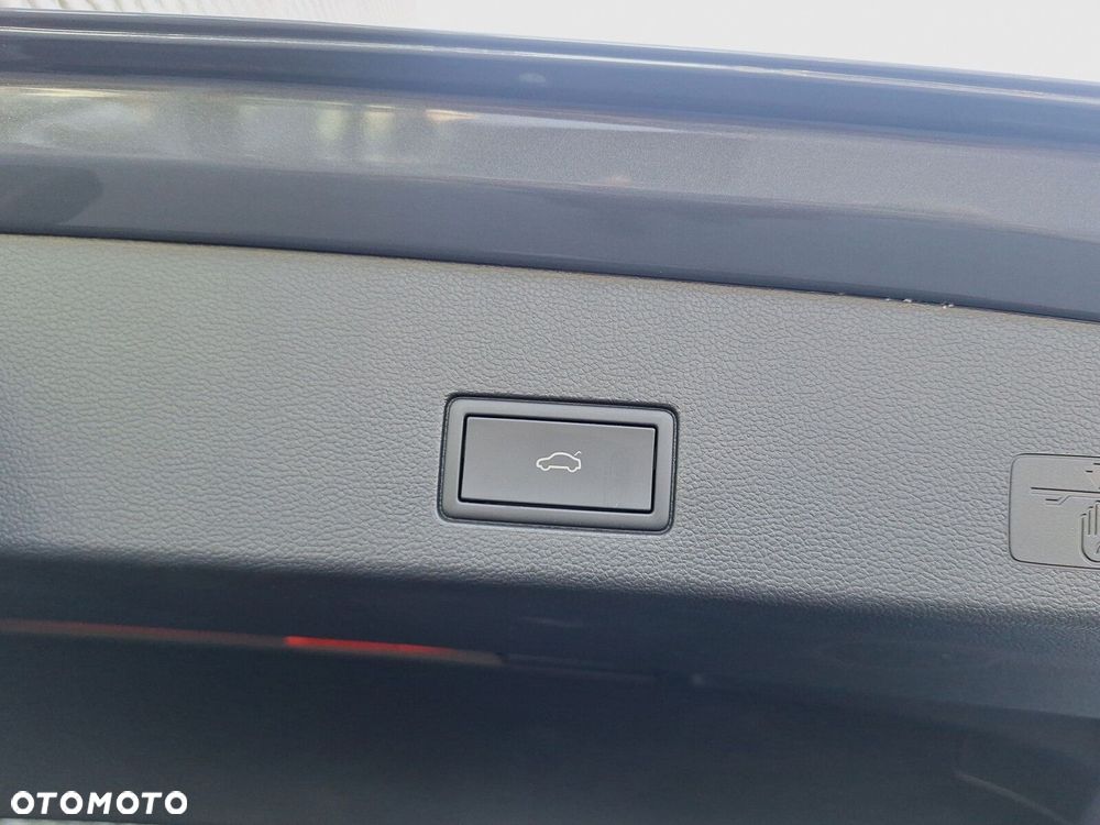 Volkswagen Golf - 27