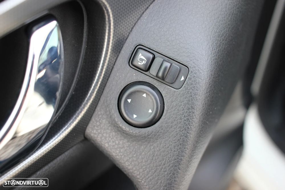 Nissan Qashqai 1.5 dCi N-Connecta Business - 10