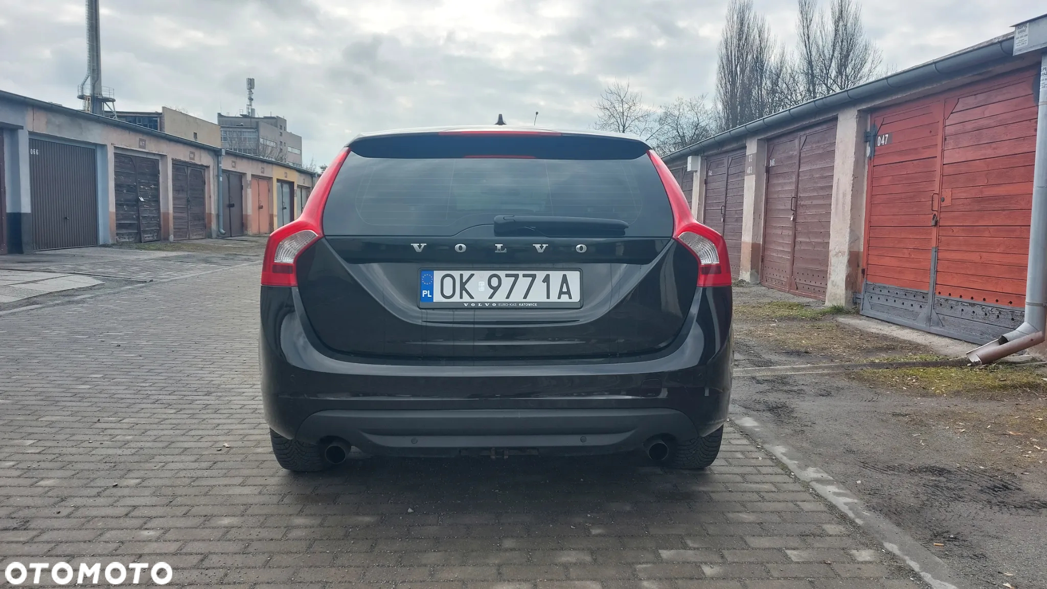 Volvo V60 T3 Kinetic - 4