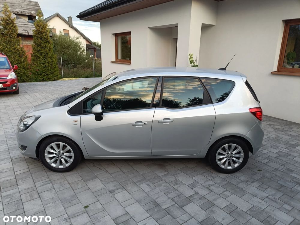 Opel Meriva - 8