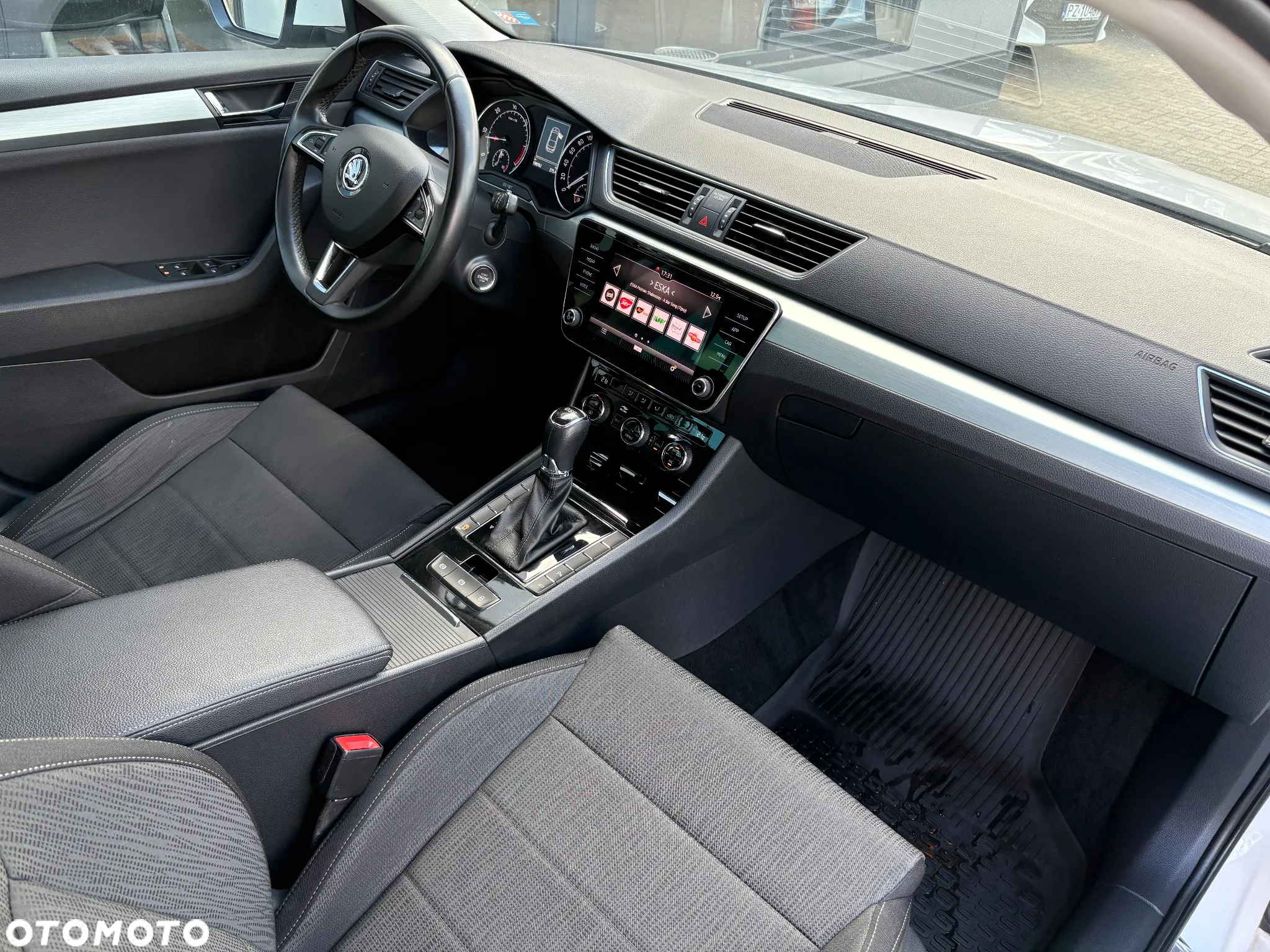 Skoda Superb 2.0 TDI Ambition DSG7 - 27