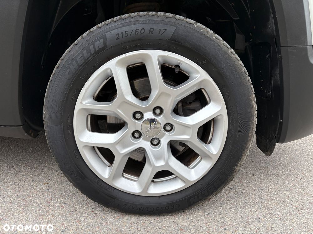 Jeep Renegade - 16