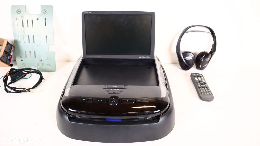 TOYOTA LAND CRUISER 200 PODSUFITKOWY MONITOR ALPINE - 5