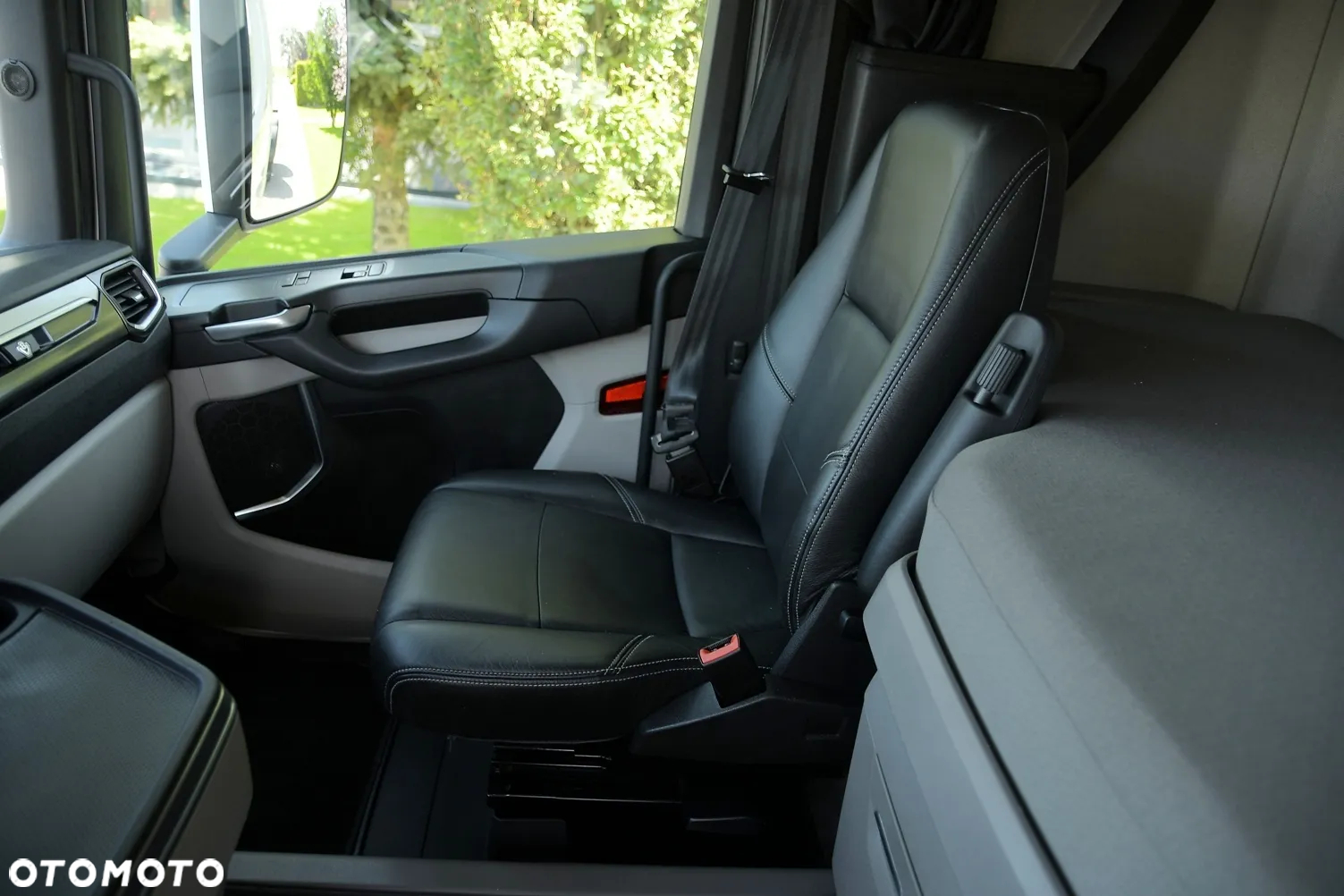 Scania R580///* V8///* 2017///* RETARDER///* 26000KG///* WIDELEC///* RAMA DO ZABUDOWY///* FUL LED///* SKÓRA///* SUPER ZADBANA! - 26