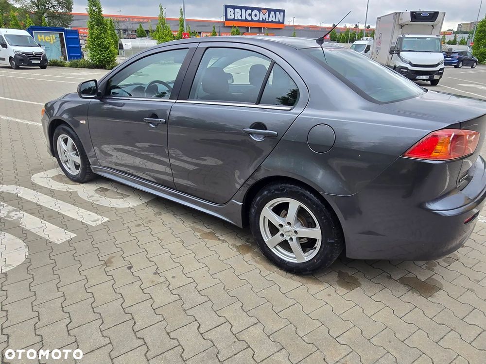 Mitsubishi Lancer 1.8 Intense - 15