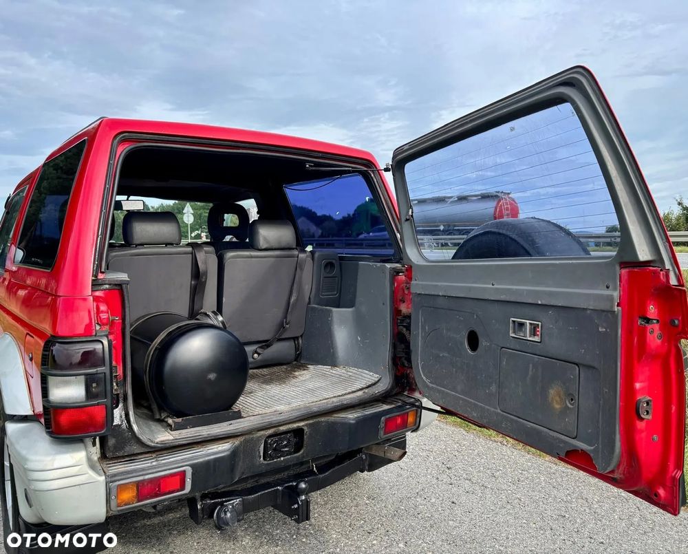 Mitsubishi Pajero - 23