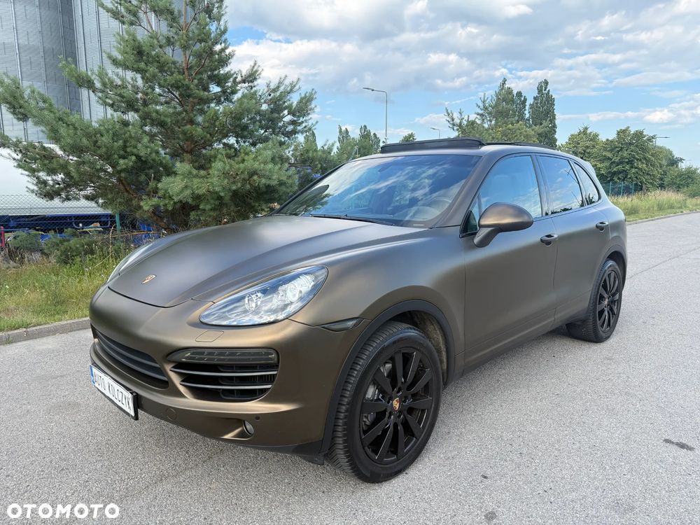 Porsche Cayenne - 1