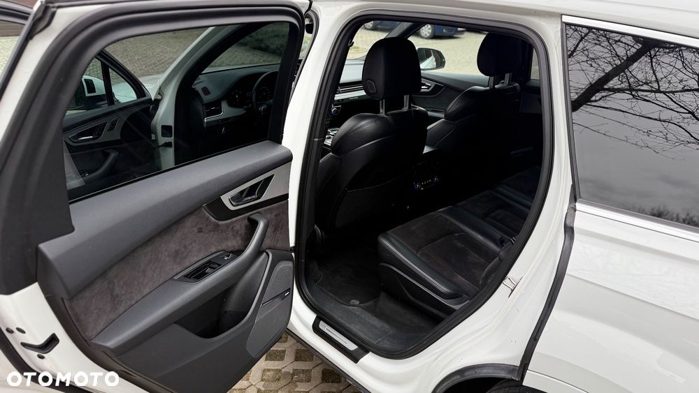 Audi Q7 - 15