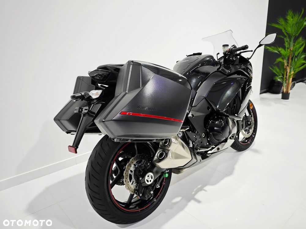 Kawasaki Ninja 1000 SX - 11