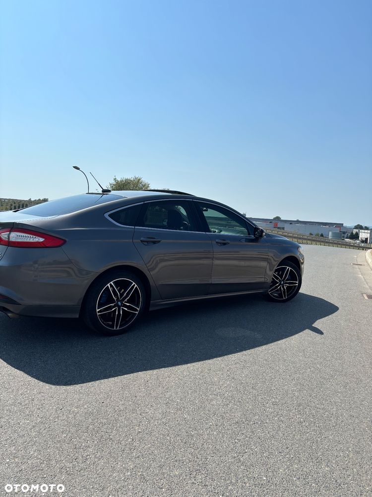Ford Fusion - 3