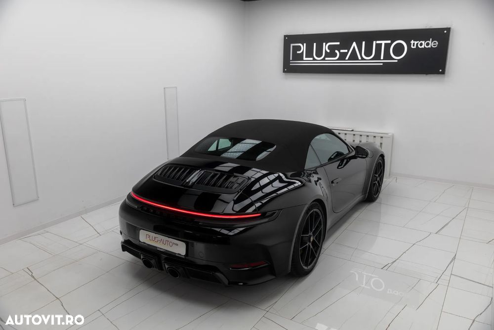 Porsche 911 Carrera GTS PDK - 13