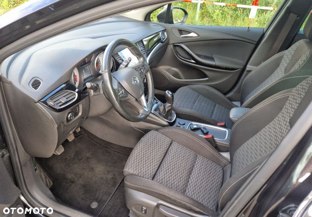 Opel Astra 1.4 Turbo Innovation - 18
