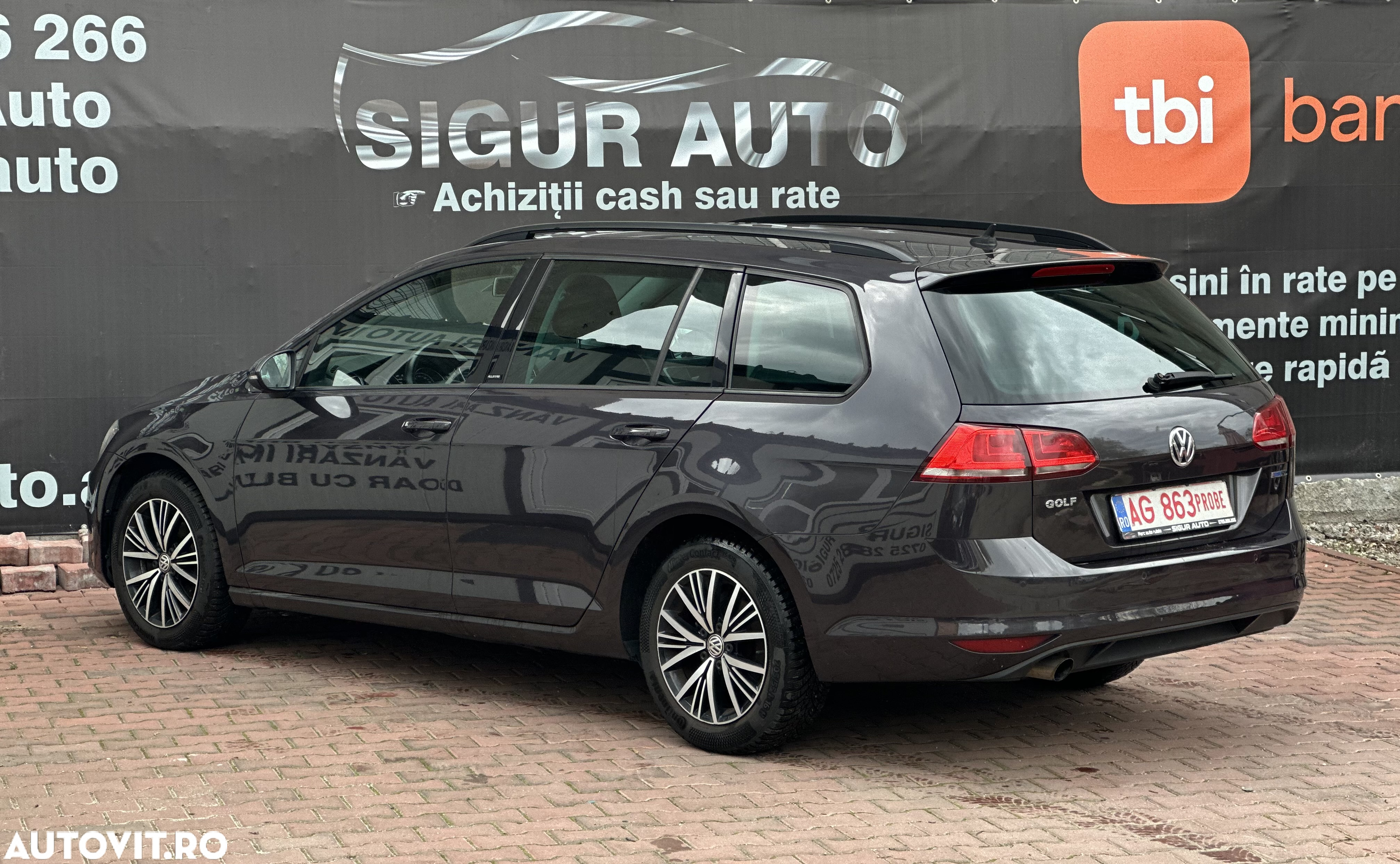 Volkswagen Golf 1.6 BlueTDI DSG Comfortline - 14