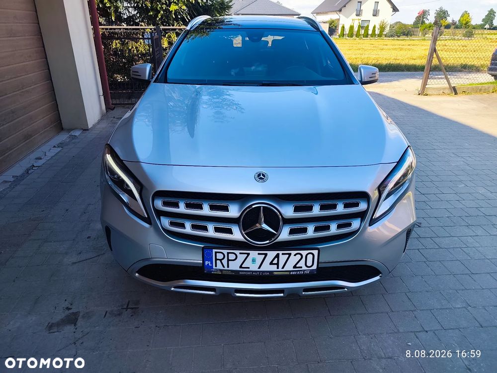 Mercedes-Benz GLA 250 7G-DCT - 12