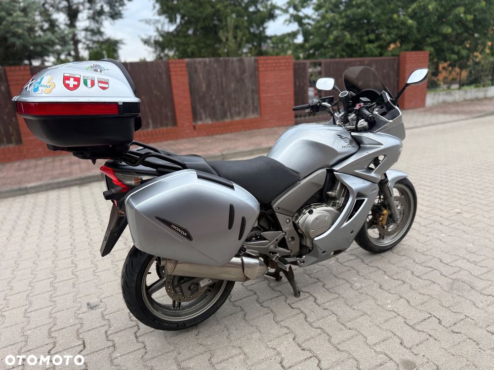 Honda CBF - 10